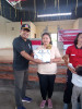 Camat Busungbiu Diberikan Suatu Kehormatan Untuk Menyerahkan Hadiah Pemenang Lomba Senam Kreasi Dalam Rangka HUT Desa Pucaksari Ke 116
