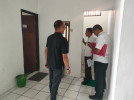 Penilaian Lomba Kebersihan Toilet Umum  Dari Tim Kabupaten Di Kantor Camat Busungbiu 