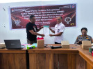 Camat Busungbiu Ikuti Rapat Pleno Rekapitulasi DPHP Pemilihan Gubernur san Wakil Gubernur, Bupati dan Wakil Bupati tahub 2024